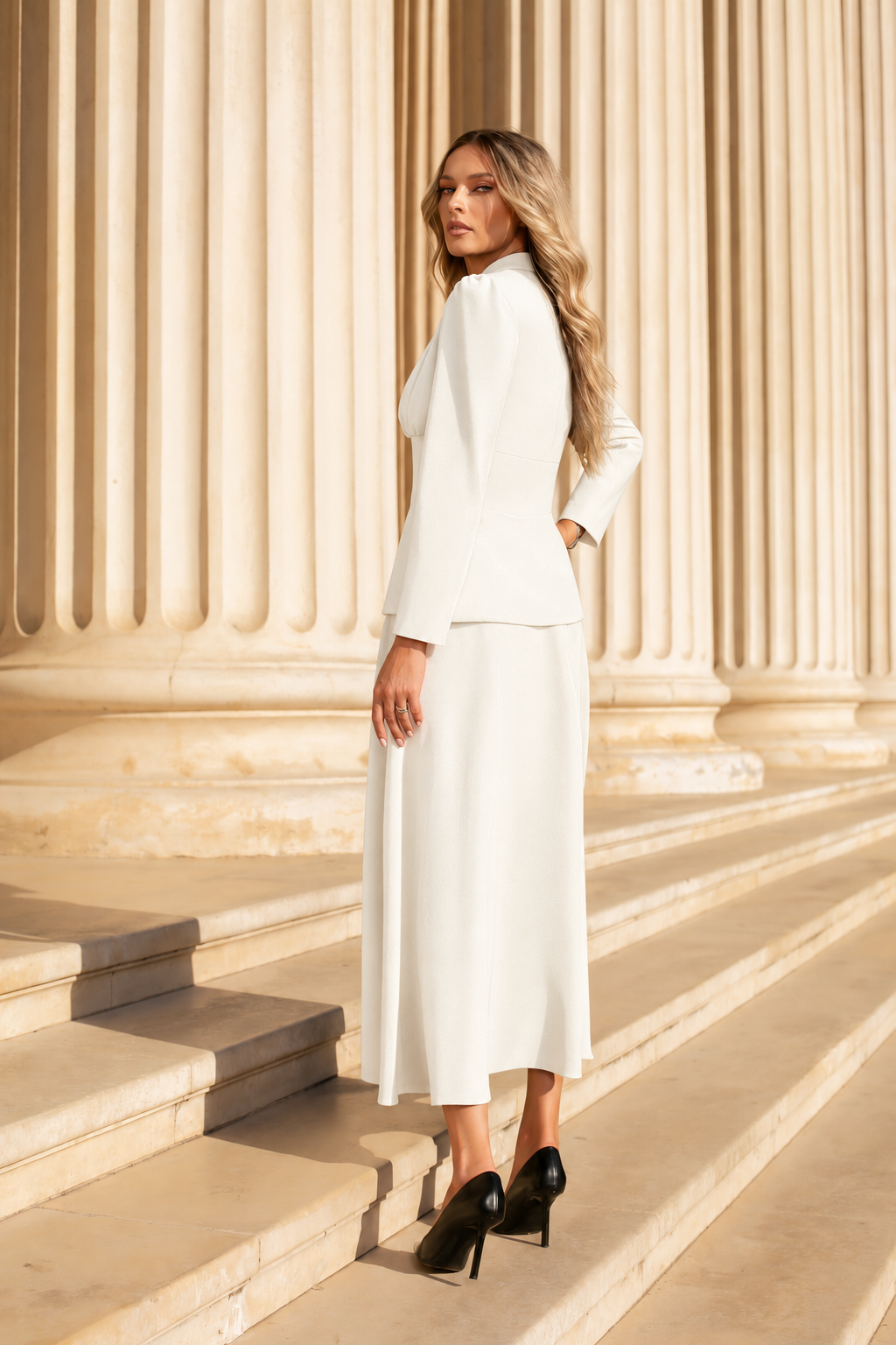 Costum Elise Alb