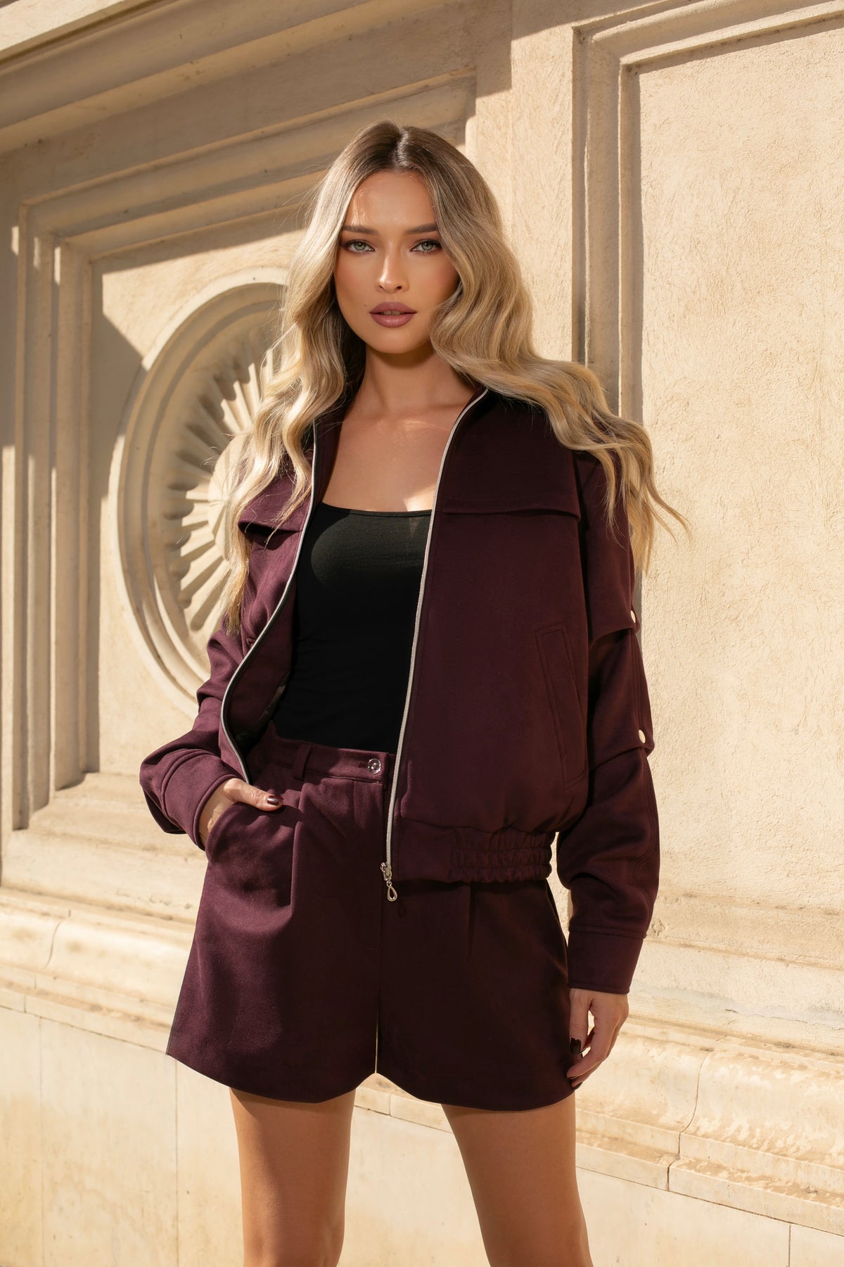 Set Trench și Pantaloni Anita Burgundy