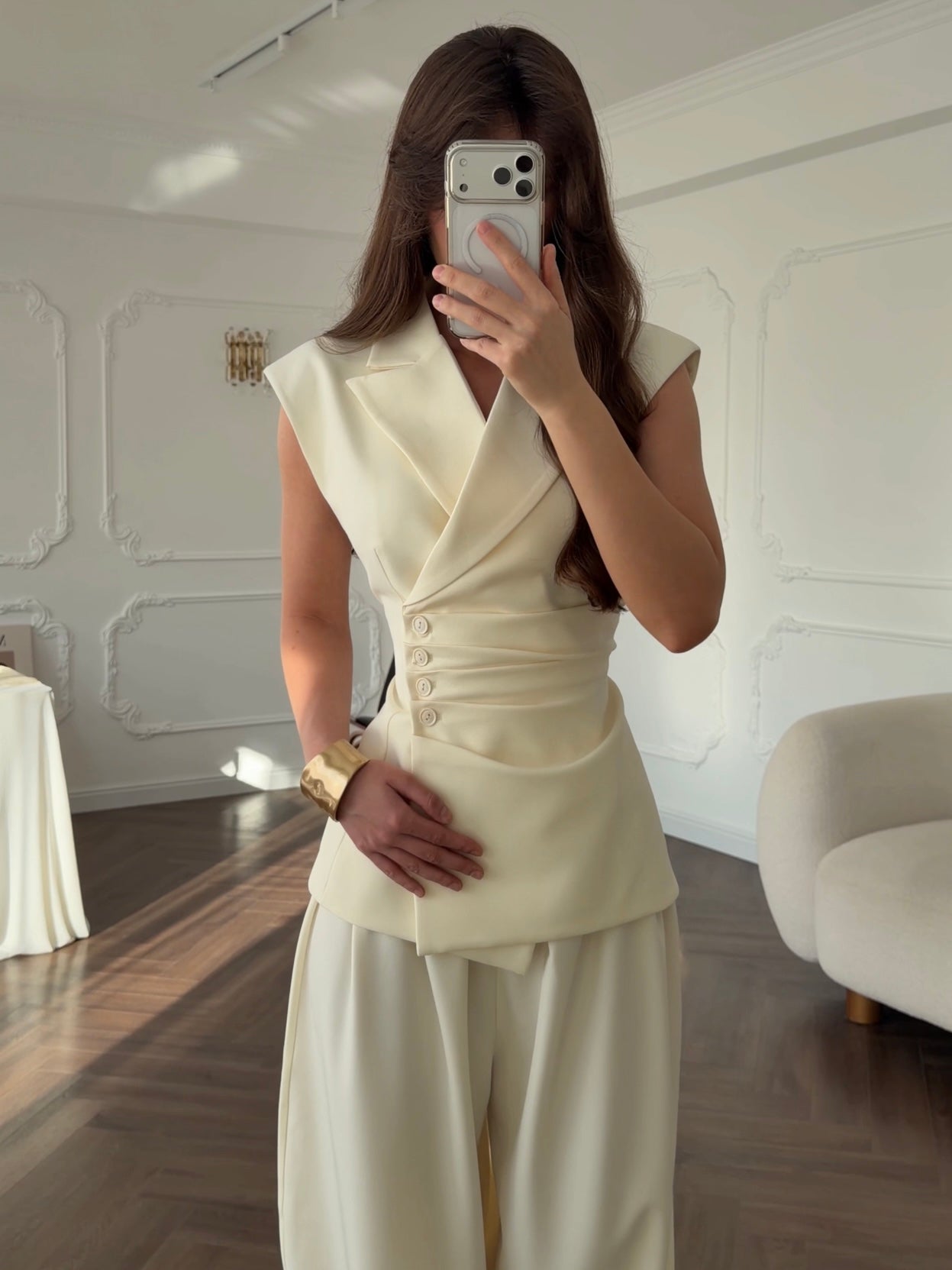 Costum Medeea Butter