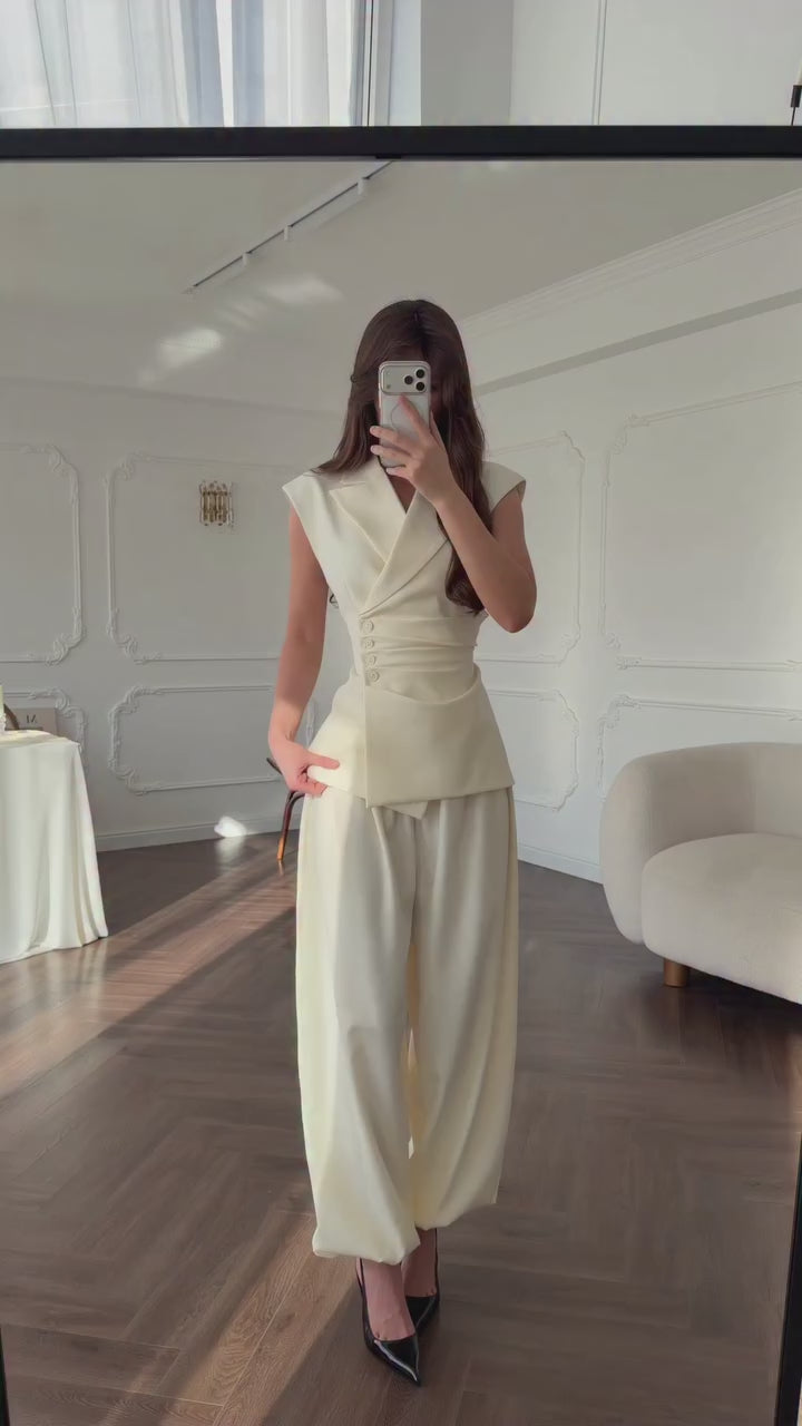 Costum Medeea Butter